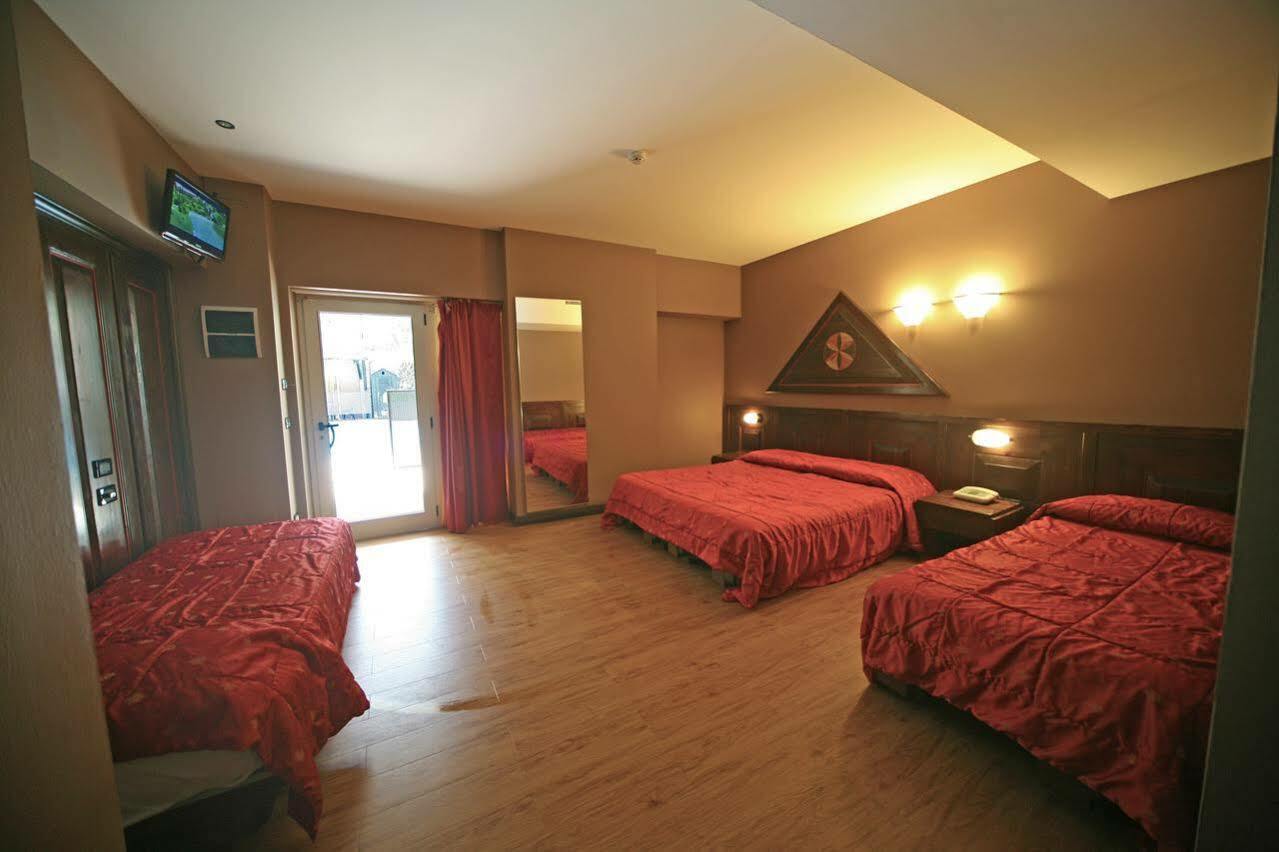 Hotel La Pauel Сирмионе Экстерьер фото